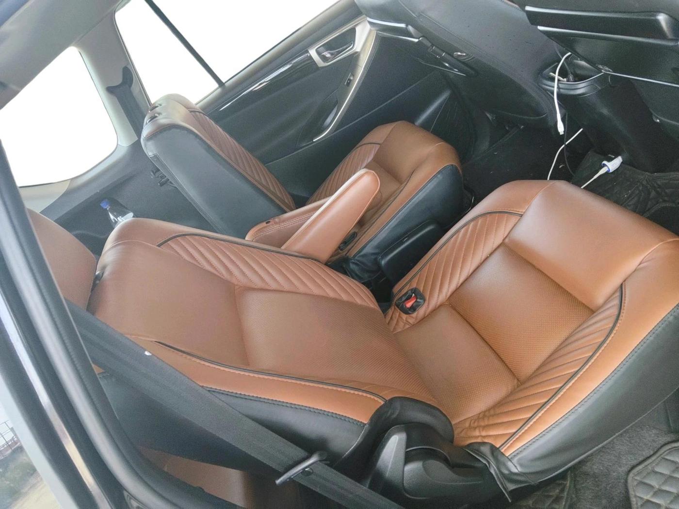 2022 Toyota Innova Crysta 2.7 VX 7 STR, Petrol, Manual, 24,751 km, interior