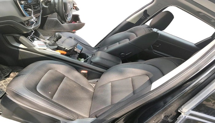 2021 Tata Harrier XZ PLUS 2.0L DARK EDITION, Diesel, Manual, 70,935 km, interior