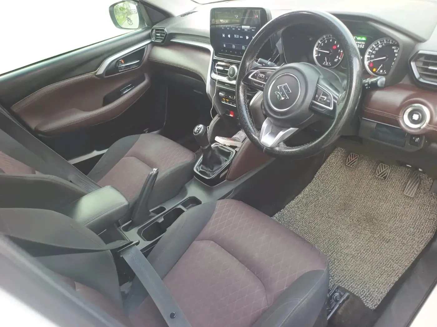 2023 Maruti Grand Vitara ZETA CNG, CNG, Manual, 1,45,441 km, interior