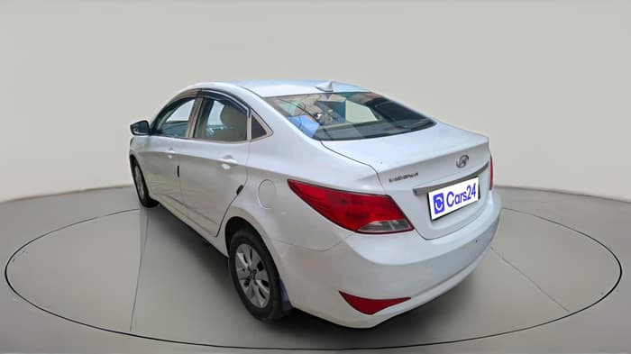 2016 Hyundai Verna FLUIDIC 4S 1.6 VTVT S AT, Petrol, Automatic, 90,000 km, exterior