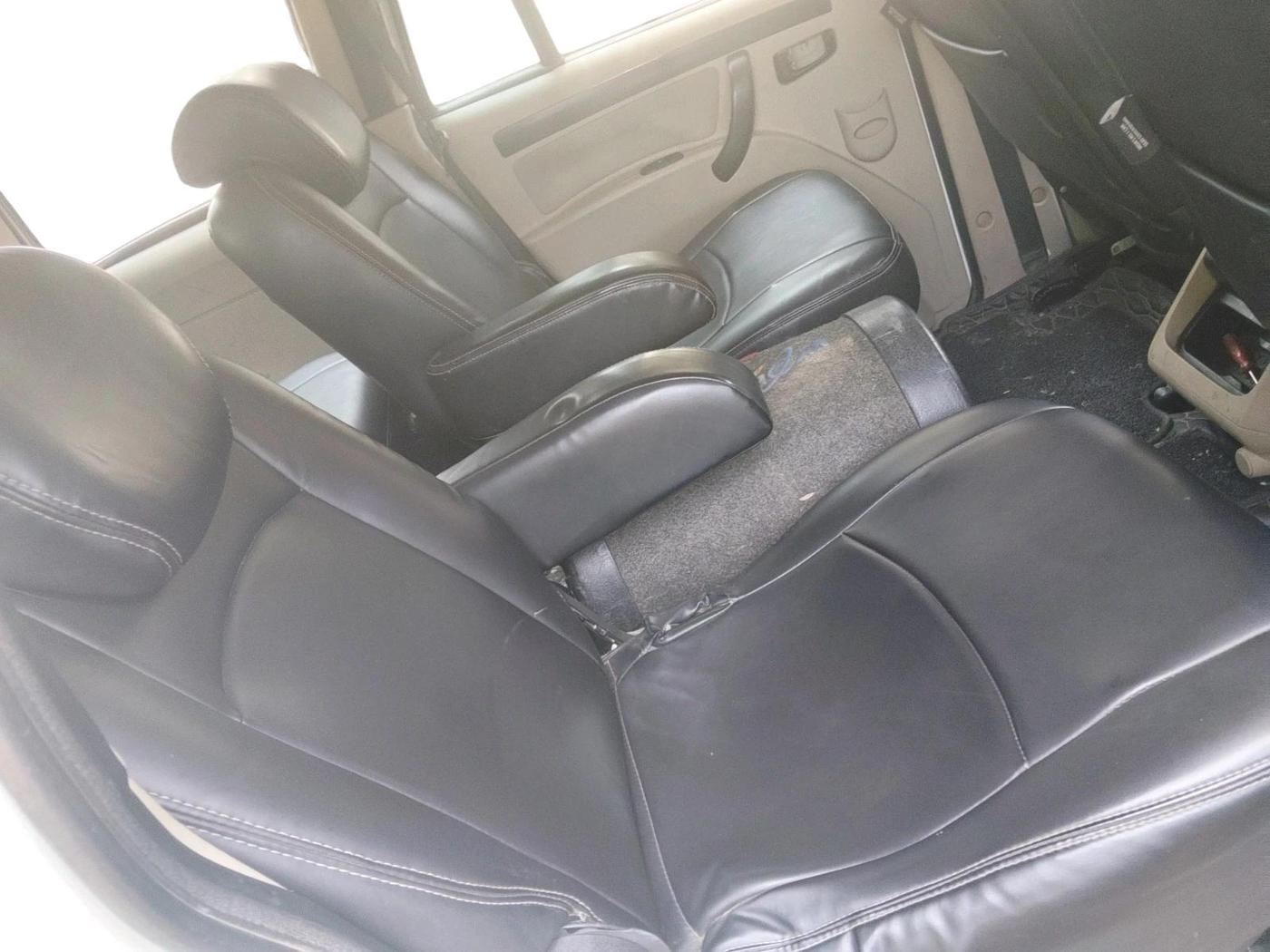 2023 Mahindra SCORPIO CLASSIC S11 MT 7S CC, Diesel, Manual, 90,753 km, interior