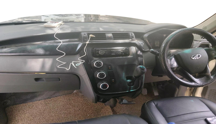 2018 Mahindra Kuv100 K2 TRIP CNG, CNG, Manual, 69,294 km, interior