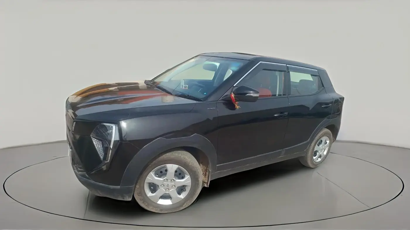 2025 Mahindra XUV 3XO MX2 Pro 1.2 L TCMPFI AT, Petrol, Automatic, 5,845 km, exterior