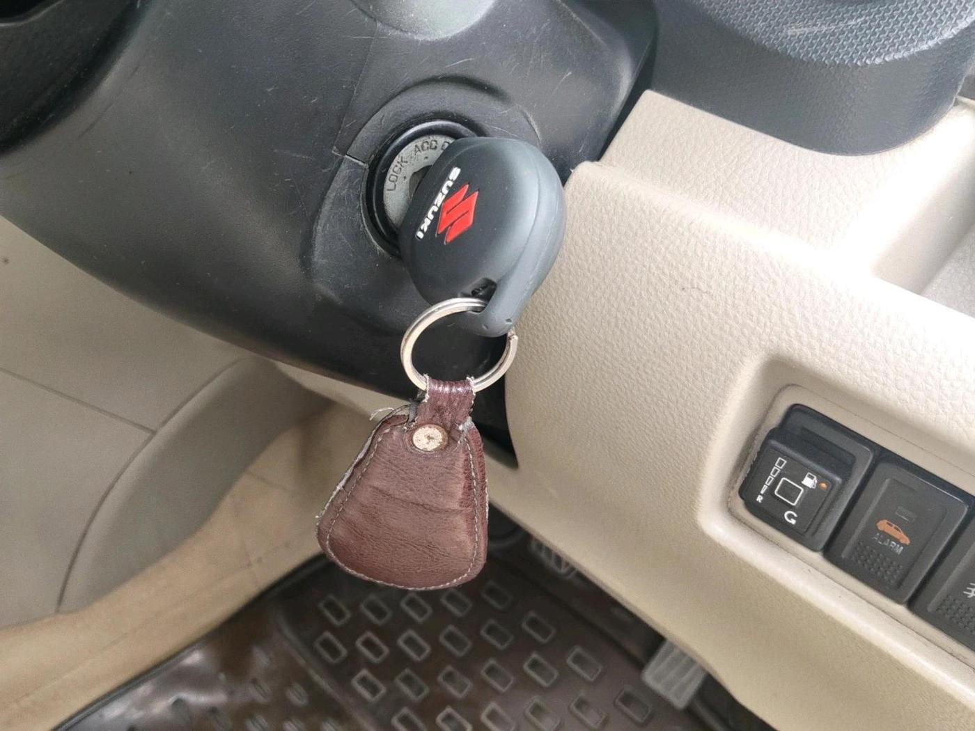 2014 Maruti Swift Dzire ZXI, CNG, Manual, 1,99,344 km, interior