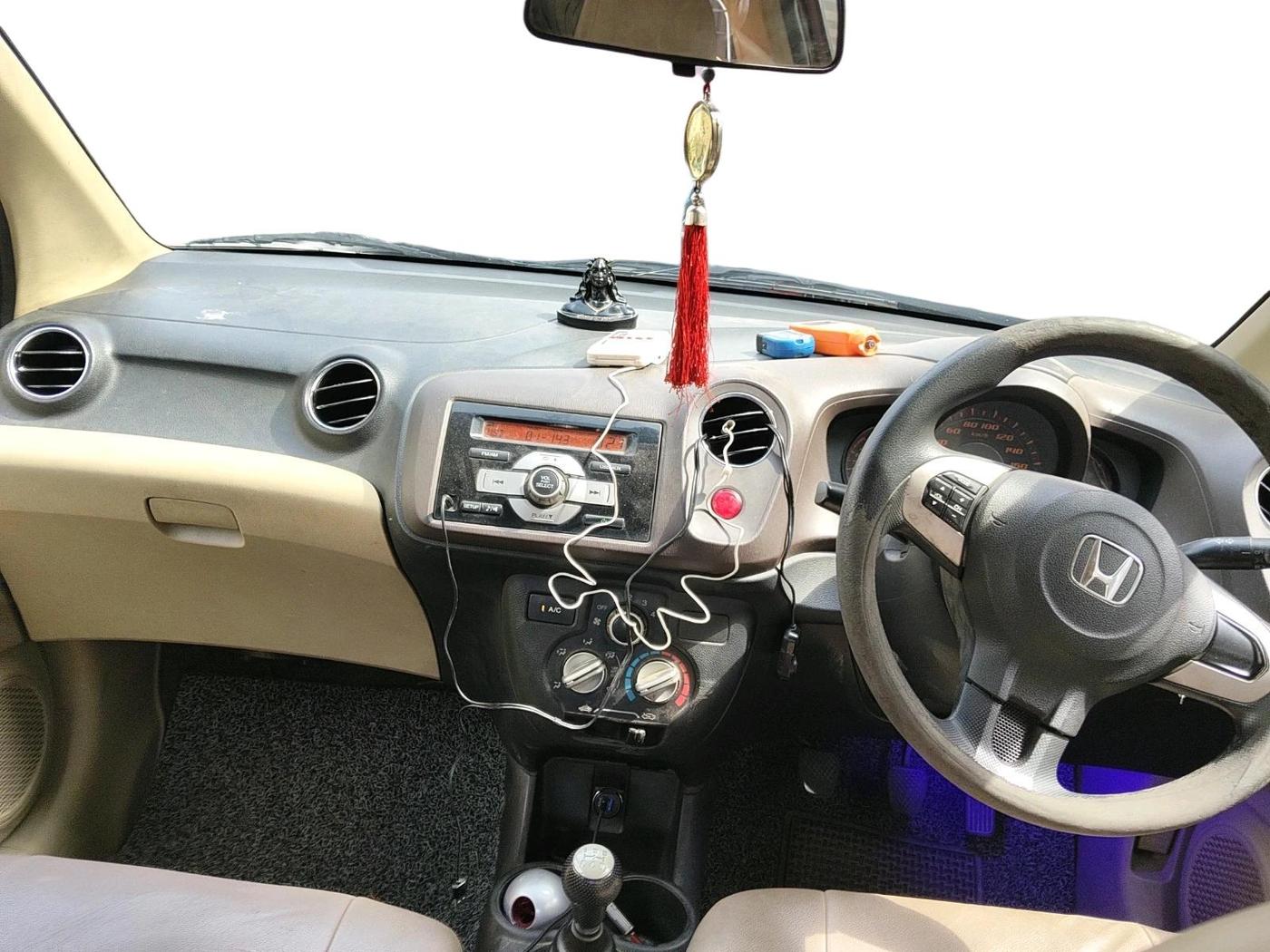 2013 Honda Amaze 1.2L I-VTEC S, Petrol, Manual, 71,090 km, interior