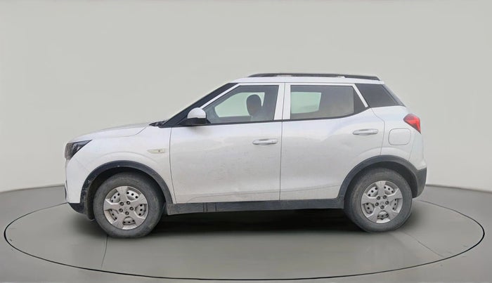 2024 Mahindra XUV300 W4 1.5 DIESEL, Diesel, Manual, 81,729 km, exterior