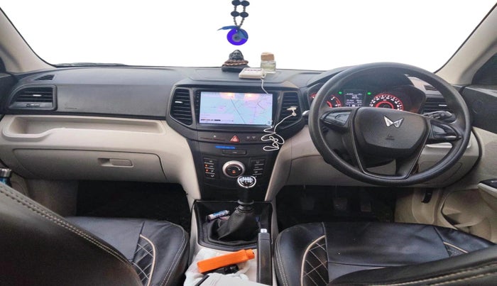 2024 Mahindra XUV300 W4 1.5 DIESEL, Diesel, Manual, 81,729 km, interior