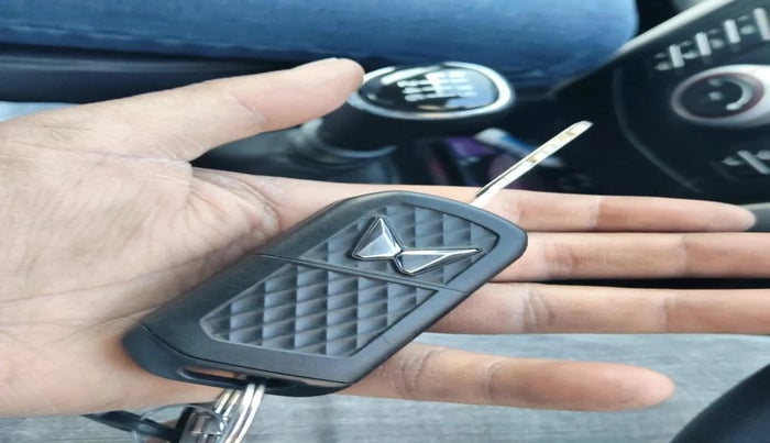 2024 Mahindra XUV300 W4 1.5 DIESEL, Diesel, Manual, 81,729 km, interior