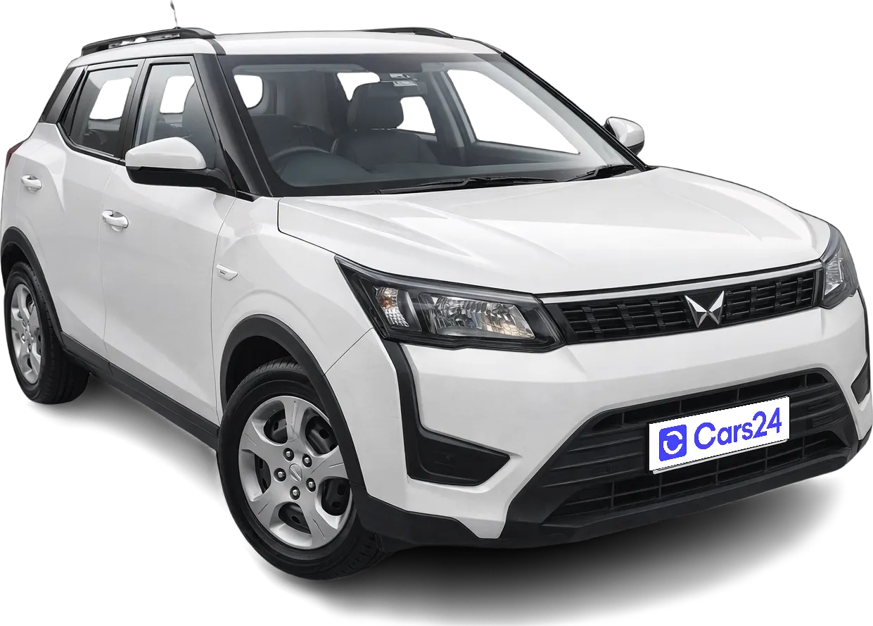 2024 Mahindra XUV300 - SUV - Diesel - Manual - ₹7.88 lakh