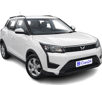 2024 Mahindra XUV300 - SUV - Diesel - Manual - ₹7.88 lakh