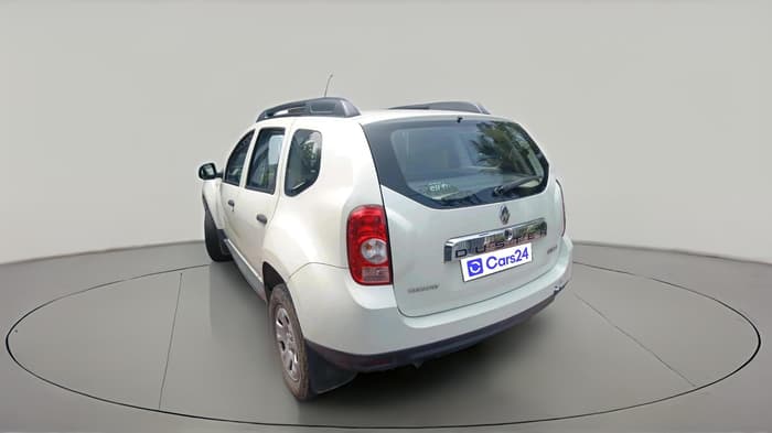 2015 Renault Duster 85 PS RXL DIESEL, Diesel, Manual, 1,21,675 km, exterior
