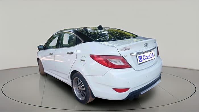 2012 Hyundai Verna FLUIDIC 1.6 CRDI EX, Diesel, Manual, 1,74,562 km, exterior
