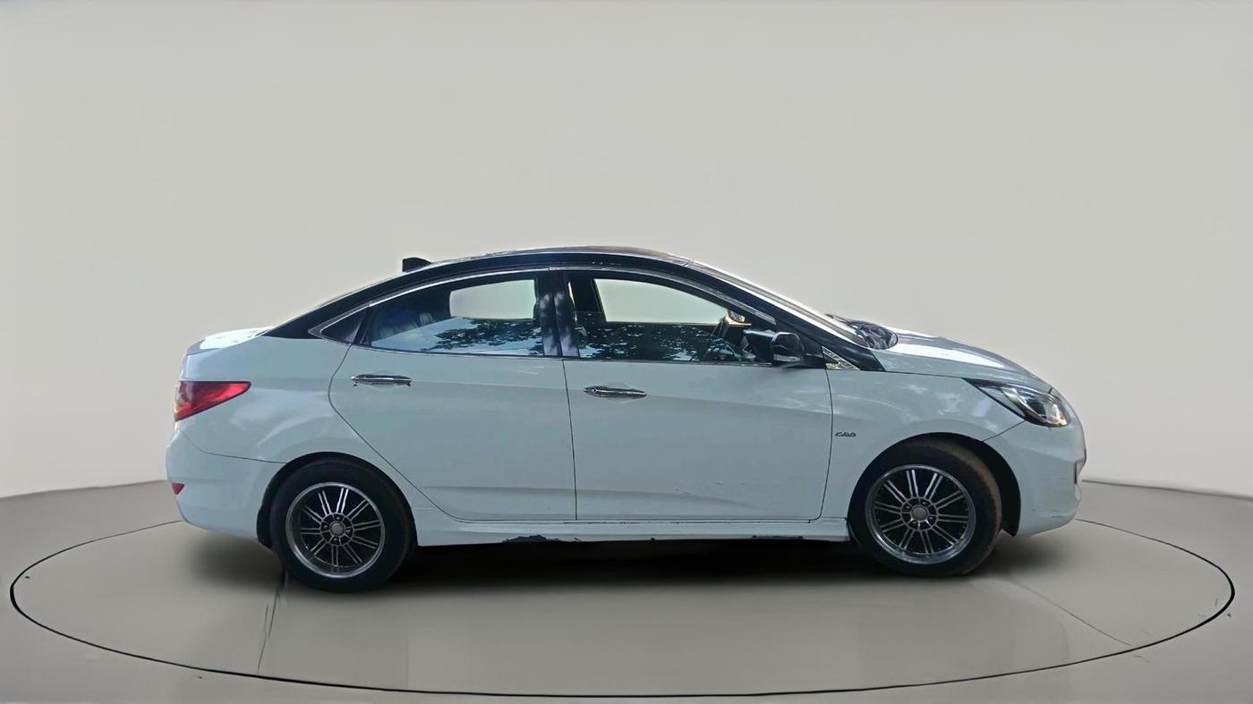 2012 Hyundai Verna FLUIDIC 1.6 CRDI EX, Diesel, Manual, 1,74,562 km, exterior