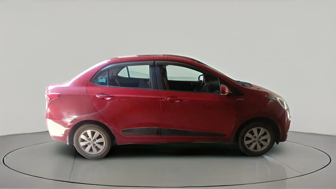 2016 Hyundai Xcent SX 1.2, Petrol, Manual, 1,01,715 km, exterior