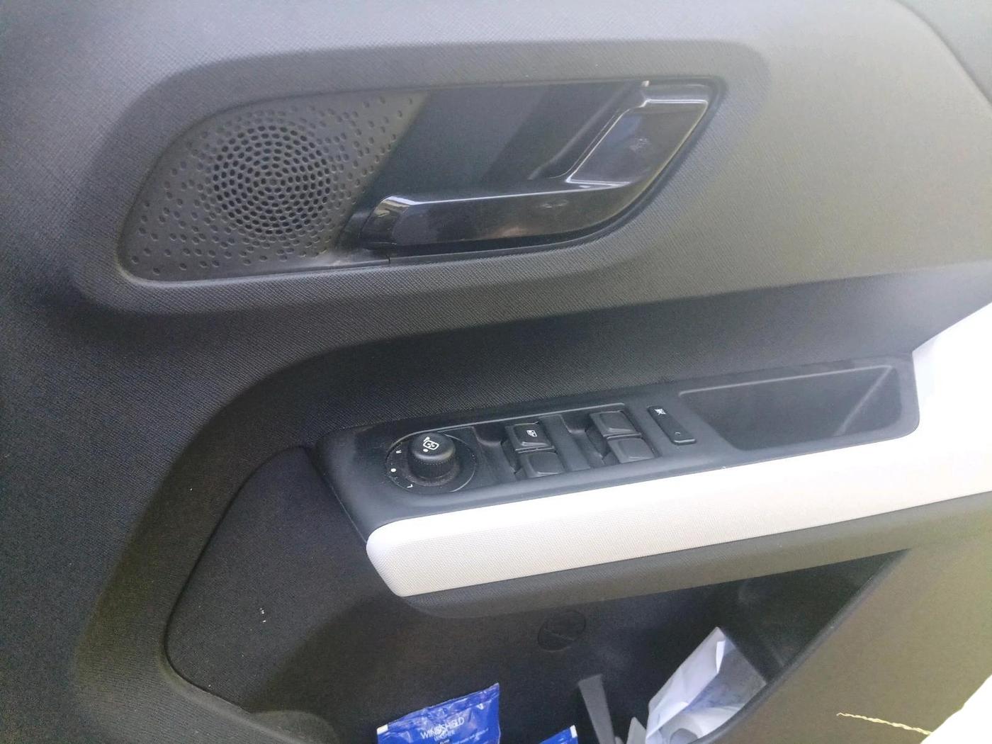 2022 Tata PUNCH ACCOMPLISHED AMT, Petrol, Automatic, 28,239 km, interior
