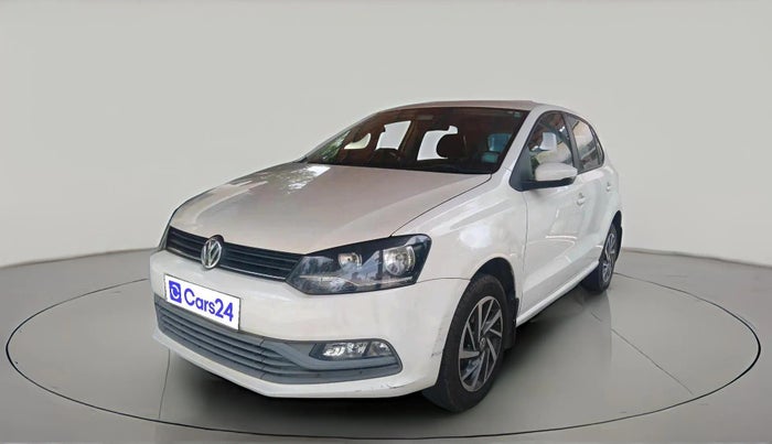 2017 Volkswagen Polo COMFORTLINE 1.2L, Petrol, Manual, 1,11,206 km, exterior