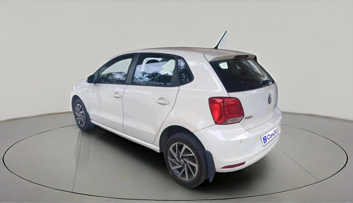 2017 Volkswagen Polo COMFORTLINE 1.2L, Petrol, Manual, 1,11,206 km, exterior