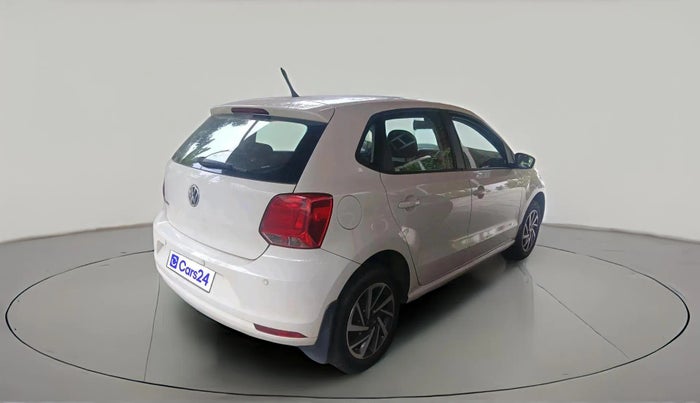 2017 Volkswagen Polo COMFORTLINE 1.2L, Petrol, Manual, 1,11,206 km, exterior