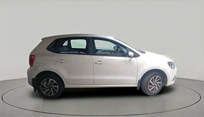 2017 Volkswagen Polo COMFORTLINE 1.2L, Petrol, Manual, 1,11,206 km, exterior