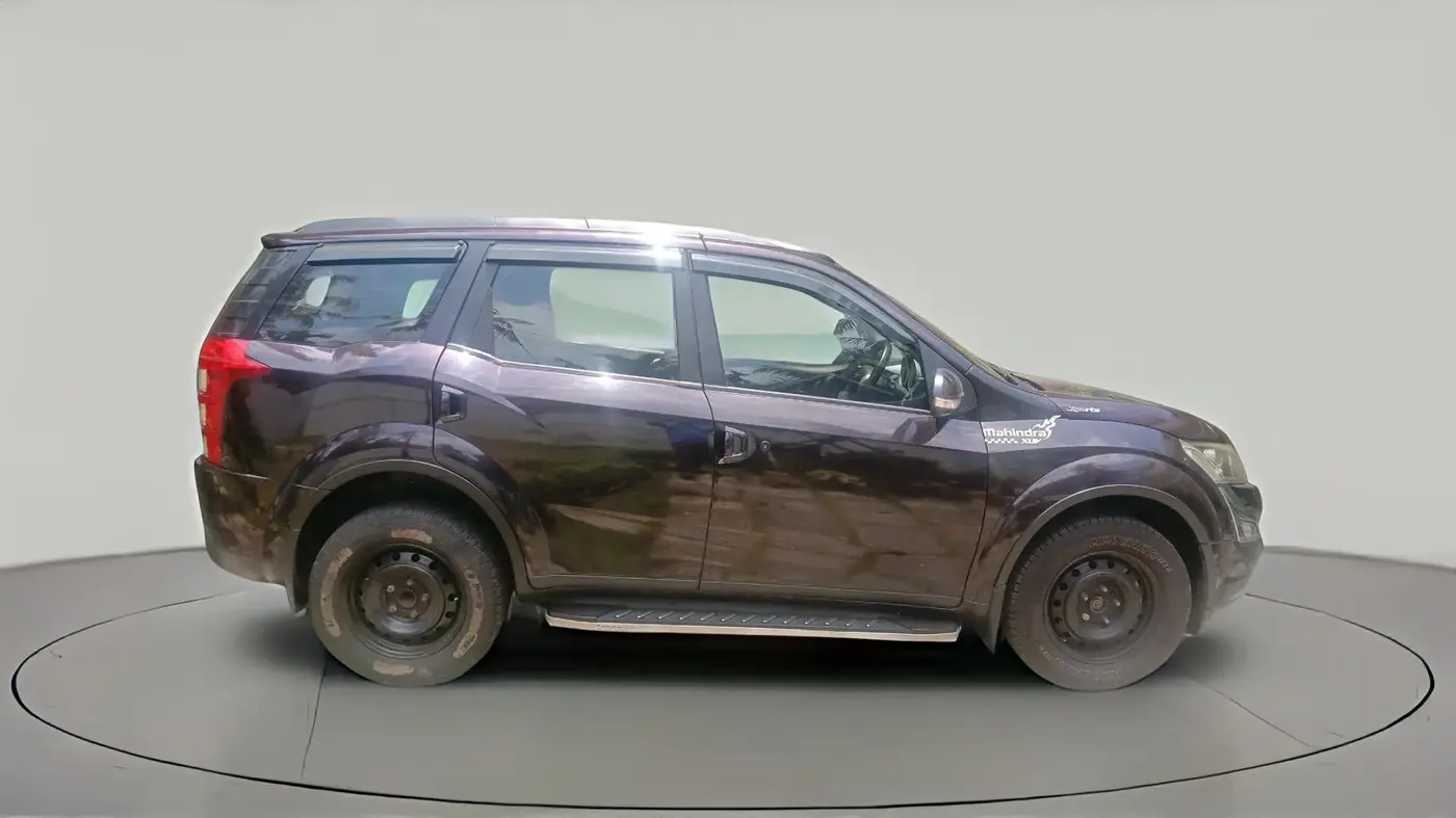 2016 Mahindra XUV500 W6 AT, Diesel, Automatic, 1,31,526 km, exterior