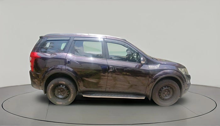 2016 Mahindra XUV500 W6 AT, Diesel, Automatic, 1,31,526 km, exterior