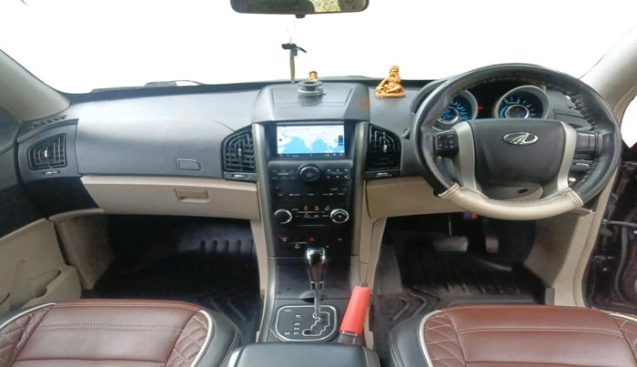 2016 Mahindra XUV500 W6 AT, Diesel, Automatic, 1,31,526 km, interior