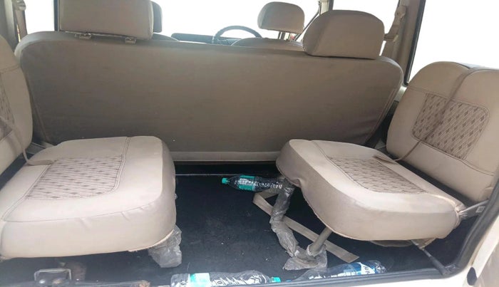 2020 Mahindra Bolero B6 (O), Diesel, Manual, 44,145 km, interior