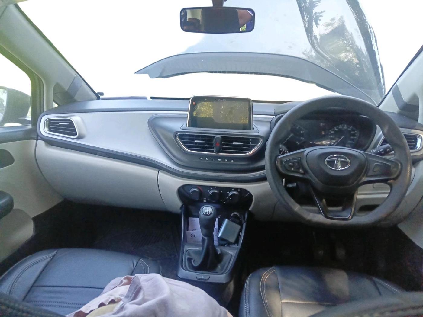 2021 Tata ALTROZ XM PLUS PETROL, Petrol, Manual, 1,03,438 km, interior