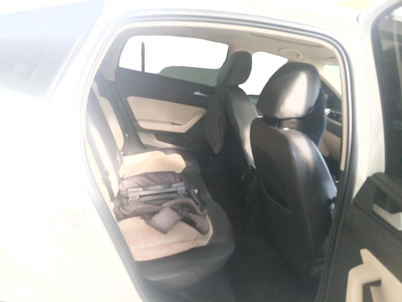 2023 Volkswagen VIRTUS TOPLINE TSI 1.0 AT, Petrol, Automatic, 90,024 km, interior