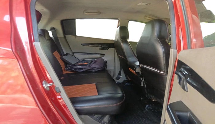 2017 Mahindra Kuv100 K2 D 6 STR, Diesel, Manual, 1,41,517 km, interior