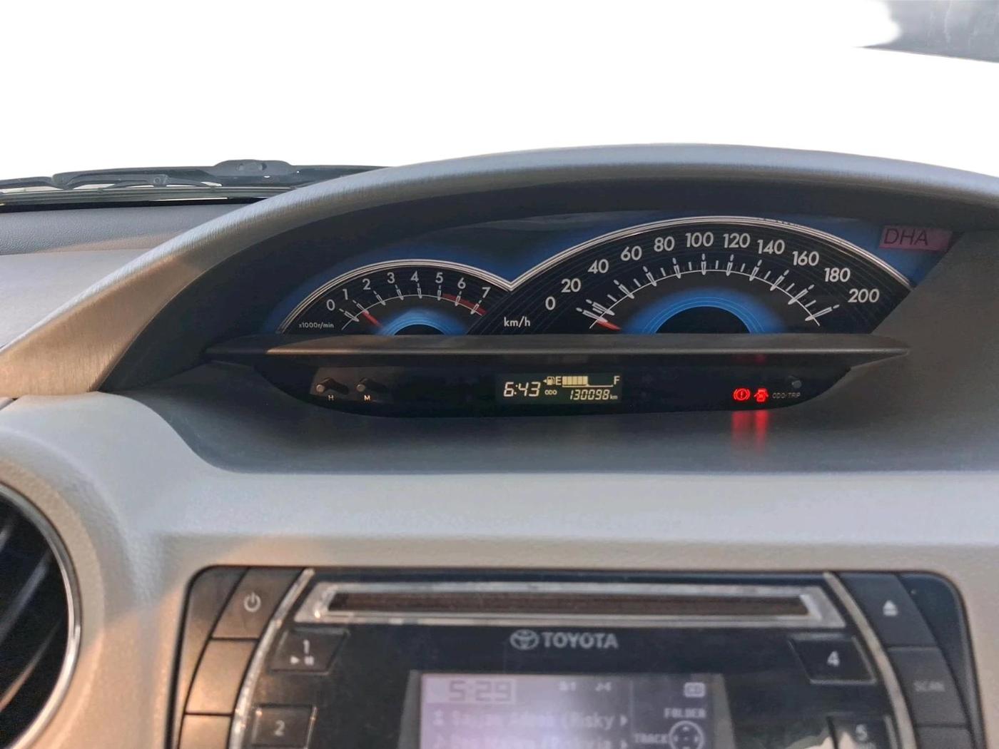 2015 Toyota Etios VX-D, Diesel, Manual, 1,30,098 km, interior