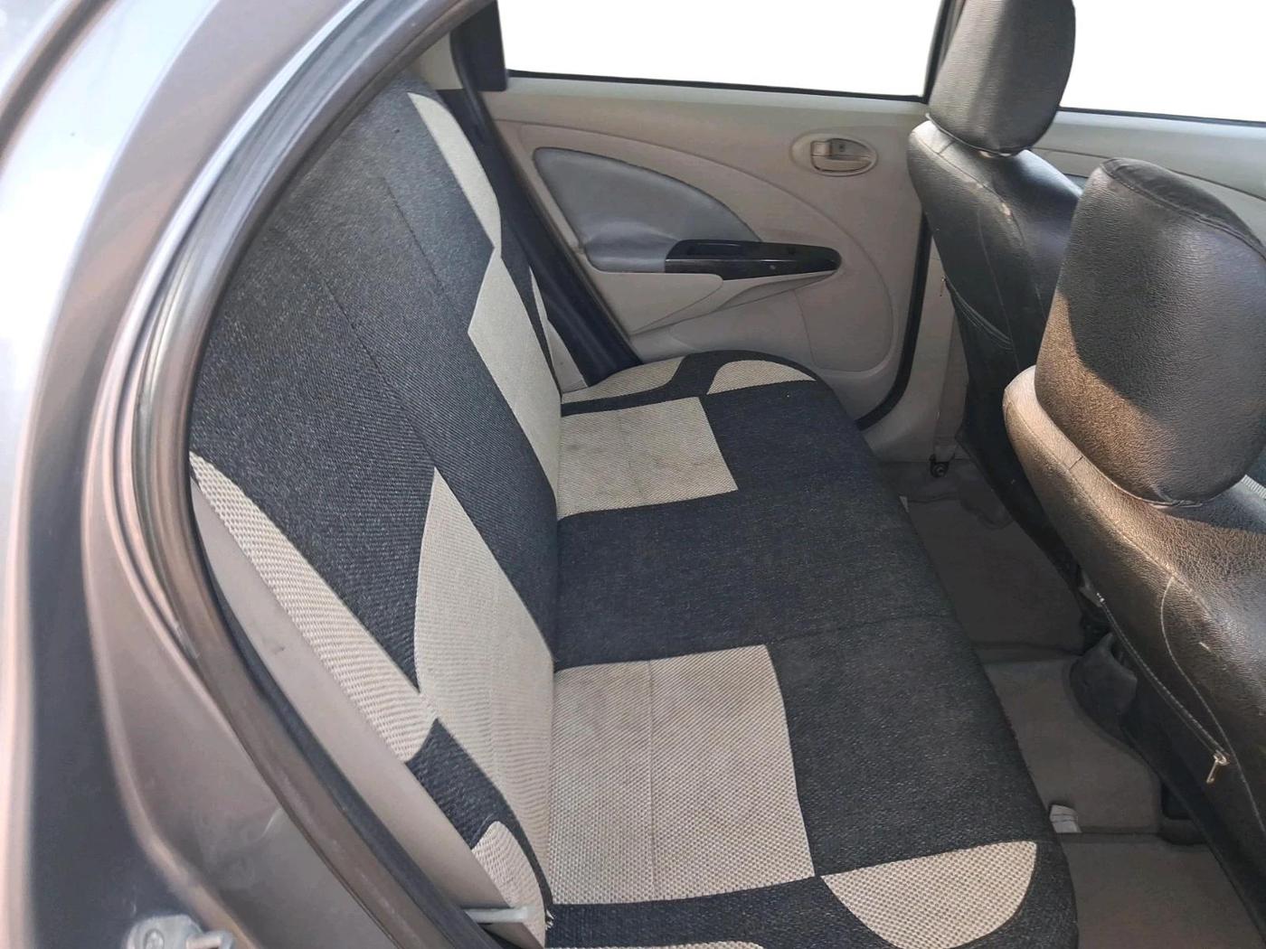 2015 Toyota Etios VX-D, Diesel, Manual, 1,30,098 km, interior