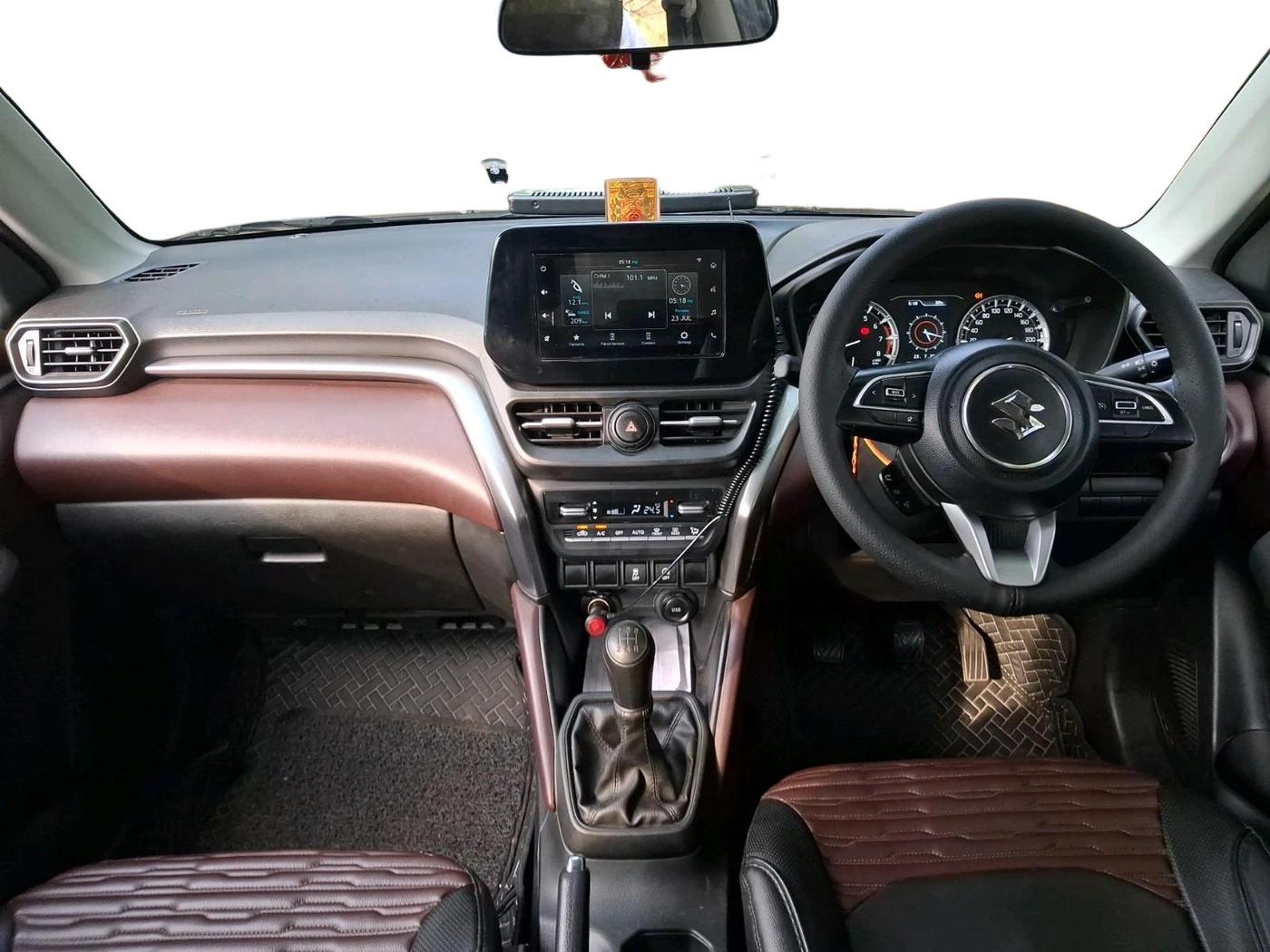 2025 Maruti Grand Vitara DELTA SMART HYBRID, Petrol, Manual, 14,920 km, interior