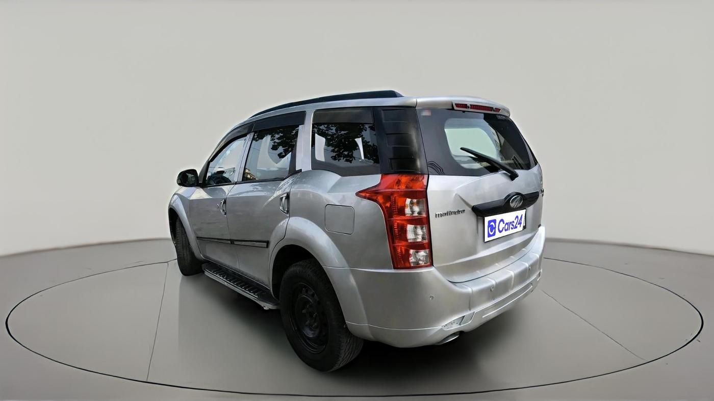 2016 Mahindra XUV500 W4 1.99, Diesel, Manual, 1,02,635 km, exterior