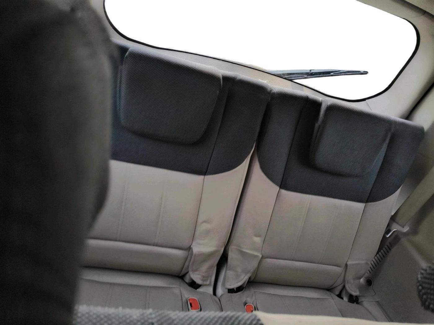 2016 Mahindra XUV500 W4 1.99, Diesel, Manual, 1,02,635 km, interior
