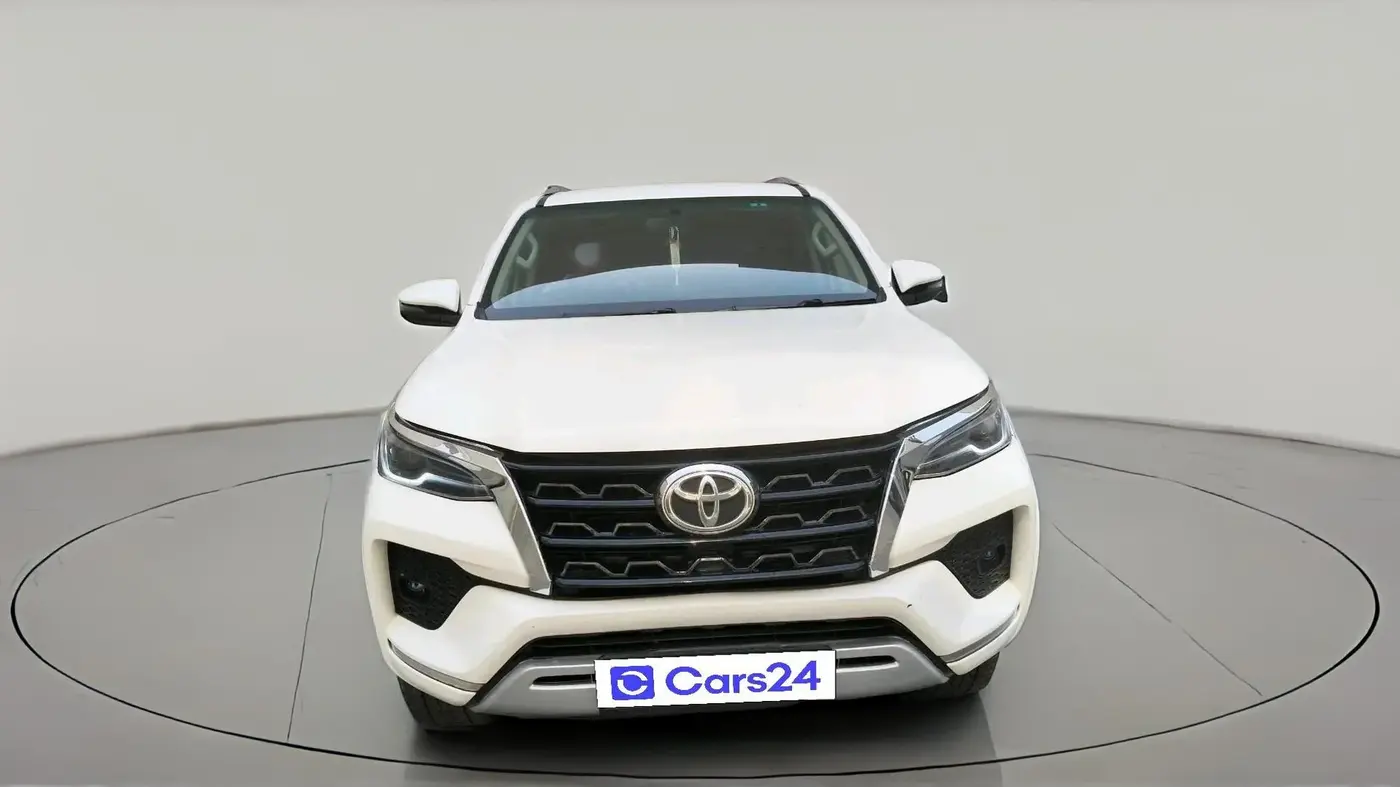 2017 Toyota Fortuner 2.8 4X2 MT, Diesel, Manual, 2,17,341 km, exterior