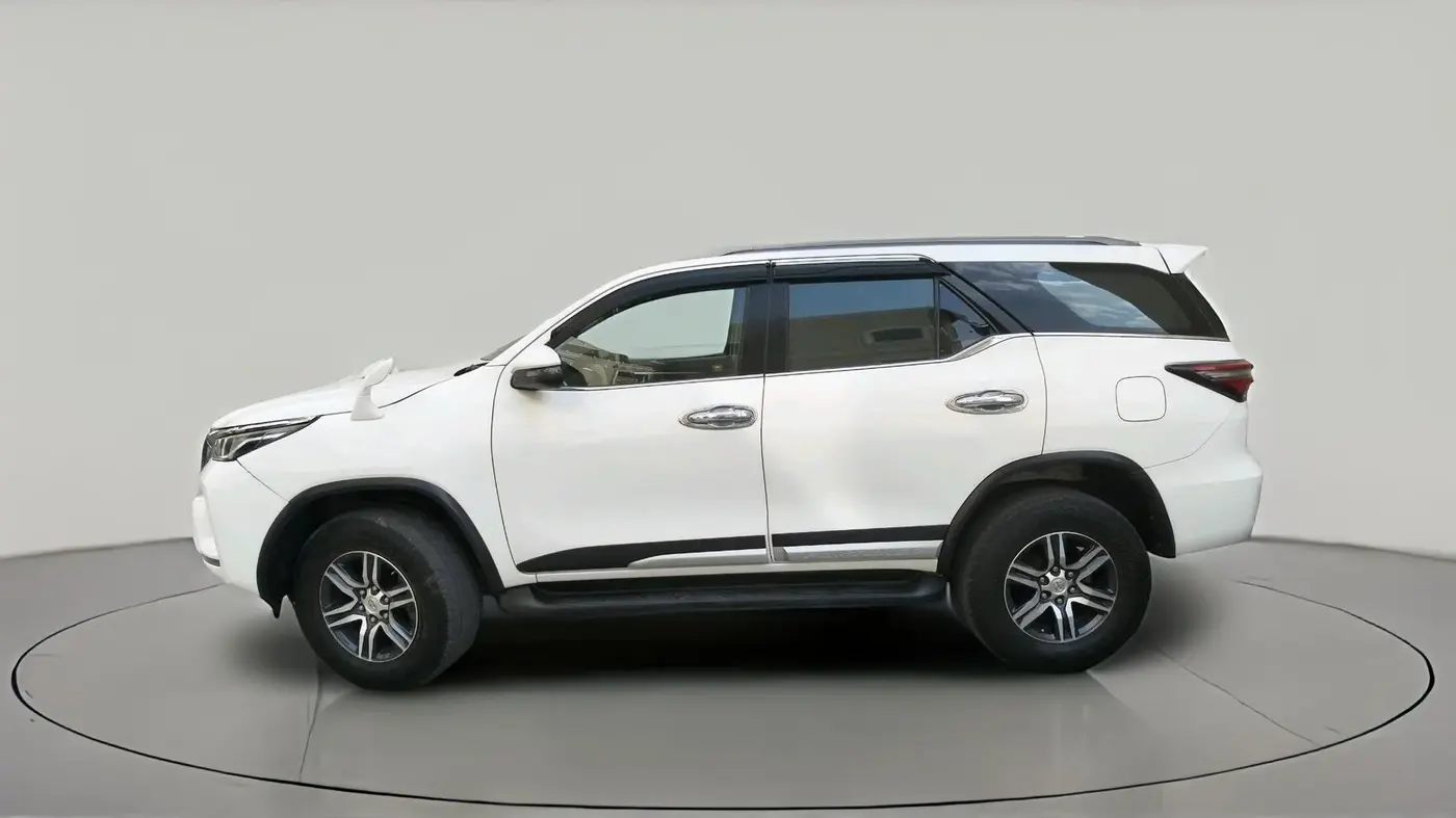 2017 Toyota Fortuner 2.8 4X2 MT, Diesel, Manual, 2,17,341 km, exterior