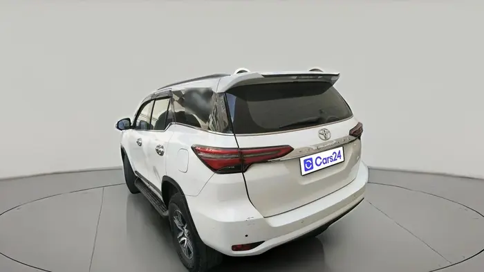 2017 Toyota Fortuner 2.8 4X2 MT, Diesel, Manual, 2,17,341 km, exterior