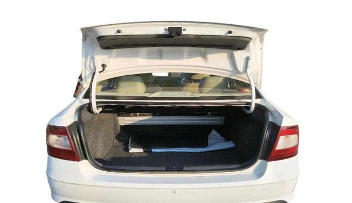 2020 Skoda Rapid 1.0 AMBITION TSI MT, Petrol, Manual, 98,483 km, exterior