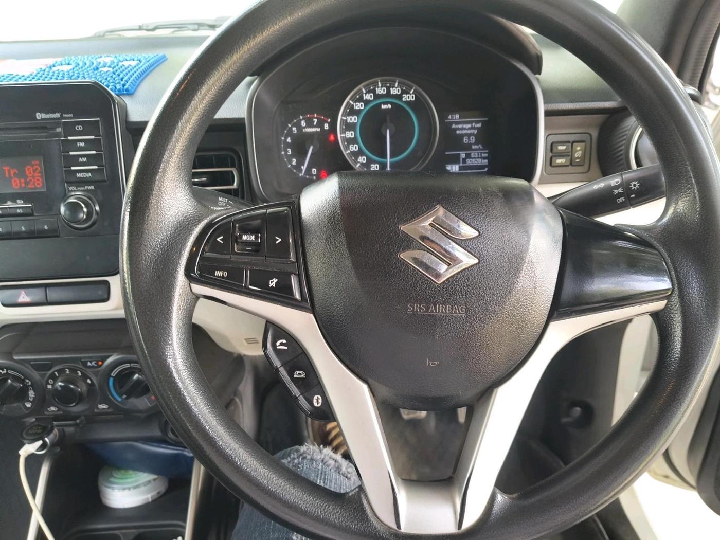 2018 Maruti IGNIS DELTA 1.2, Petrol, Manual, 92,628 km, interior
