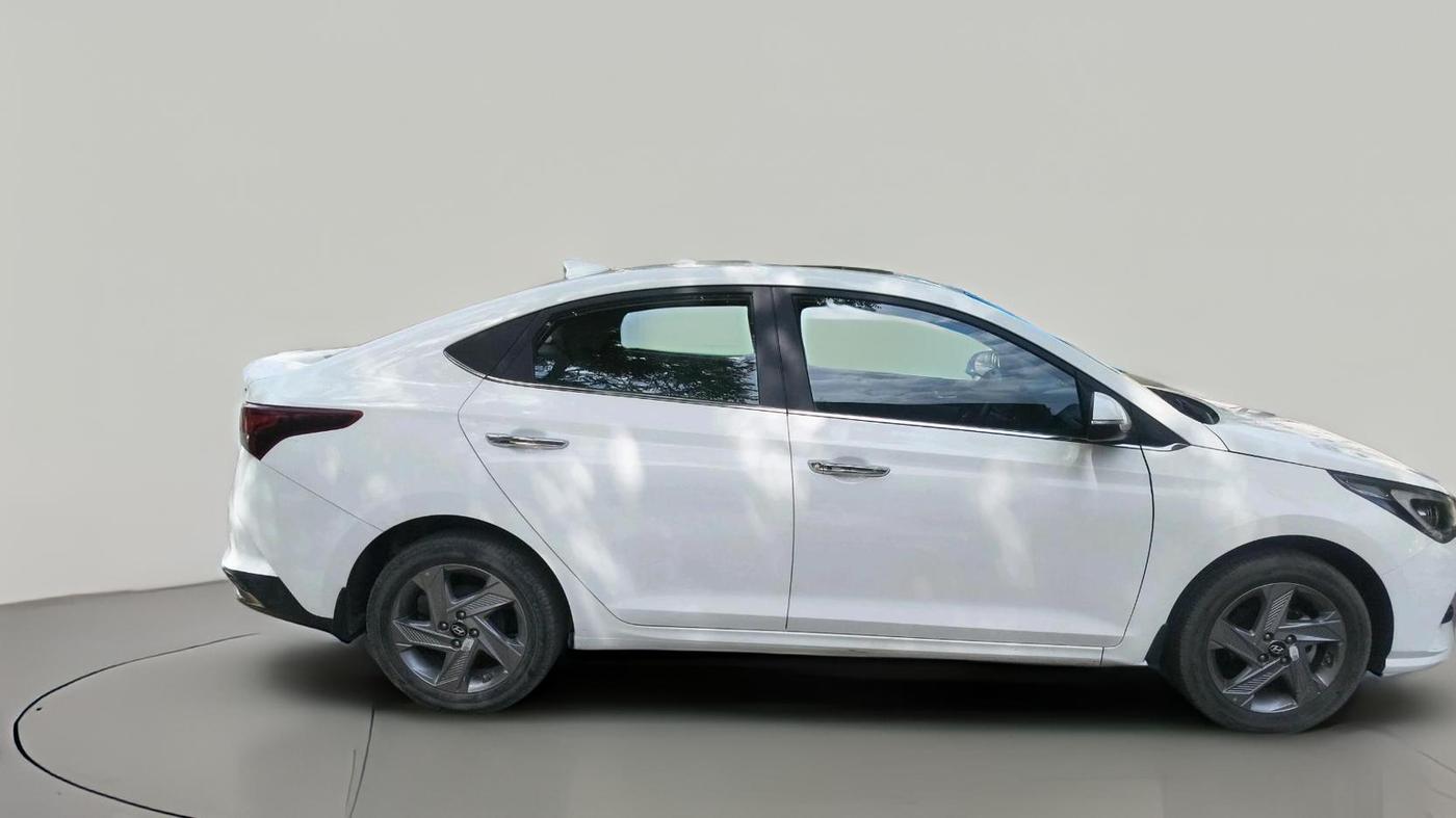 2022 Hyundai Verna SX 1.5 VTVT, Petrol, Manual, 20,018 km, exterior