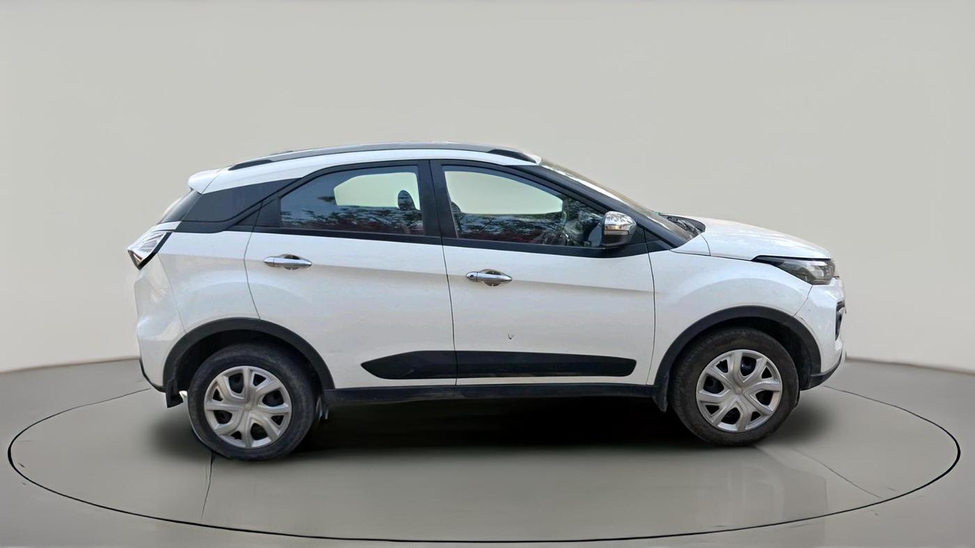 2023 Tata NEXON XM PLUS SUNROOF PETROL, Petrol, Manual, 56,350 km, exterior