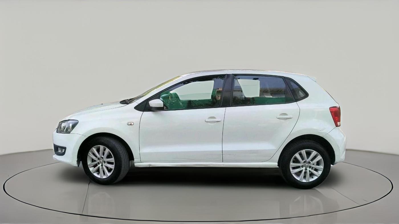 2013 Volkswagen Polo COMFORTLINE 1.2L, Diesel, Manual, 1,77,624 km, exterior