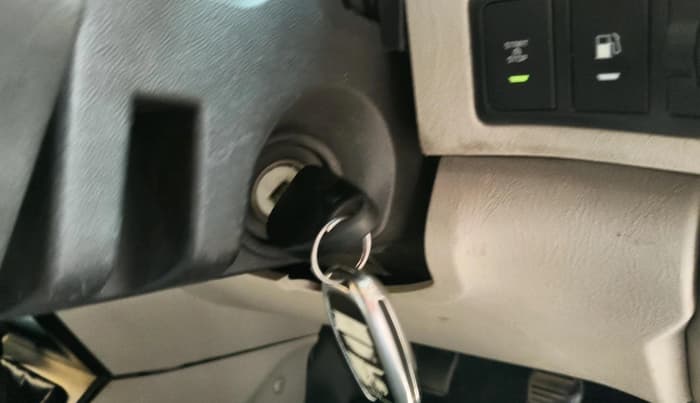 2017 Mahindra Scorpio S4 PLUS, Diesel, Manual, 1,98,275 km, interior
