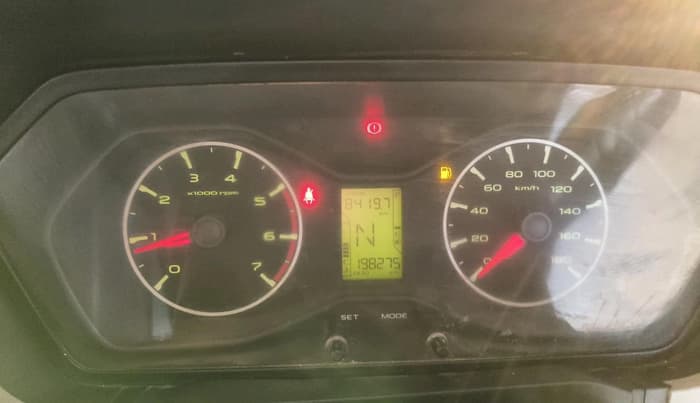 2017 Mahindra Scorpio S4 PLUS, Diesel, Manual, 1,98,275 km, interior