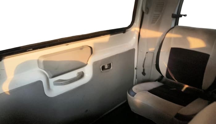 2017 Mahindra Scorpio S4 PLUS, Diesel, Manual, 1,98,275 km, interior