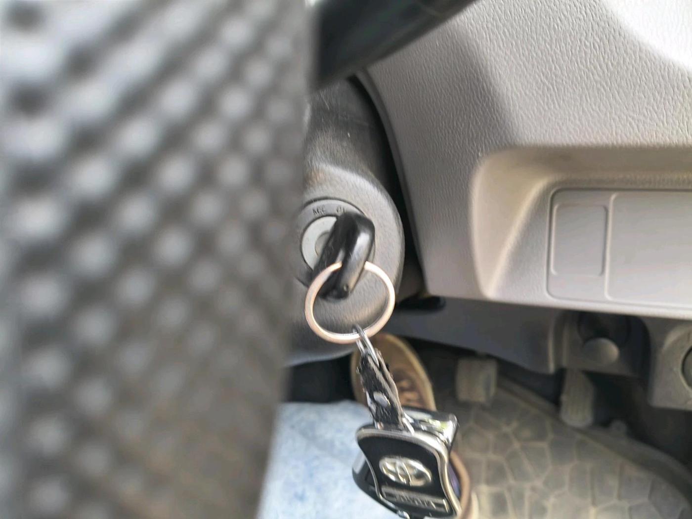 2011 Toyota Etios G, Petrol, Manual, 1,08,682 km, interior