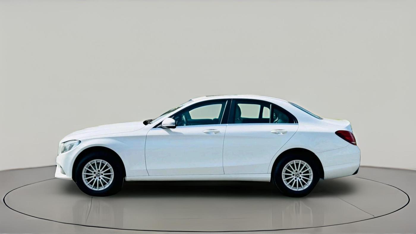 2017 Mercedes Benz C Class 220d, Diesel, Automatic, 1,79,878 km, exterior
