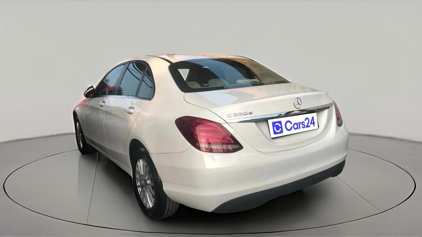 2017 Mercedes Benz C Class 220d, Diesel, Automatic, 1,79,878 km, exterior