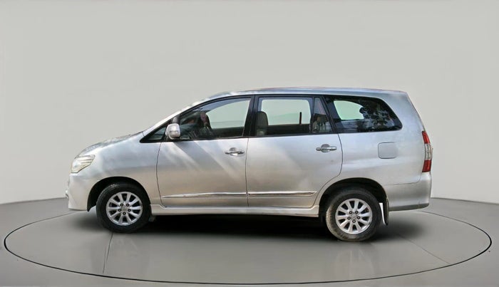 2014 Toyota Innova 2.5 VX 7 STR, Diesel, Manual, 1,37,808 km, exterior